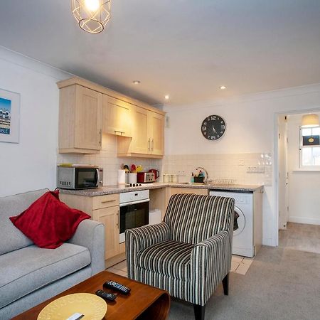 The Spires - Cosy Apartment Just Outside Of City Centre Canterbury Eksteriør bilde