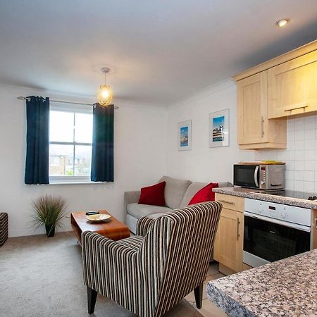 The Spires - Cosy Apartment Just Outside Of City Centre Canterbury Eksteriør bilde