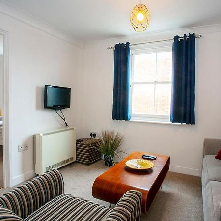 The Spires - Cosy Apartment Just Outside Of City Centre Canterbury Eksteriør bilde