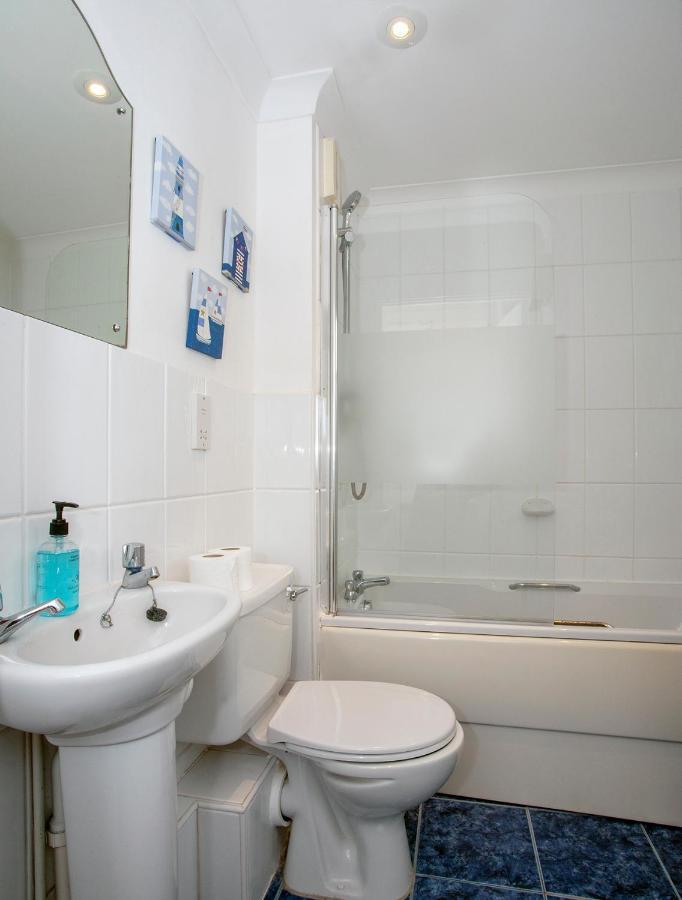 The Spires - Cosy Apartment Just Outside Of City Centre Canterbury Eksteriør bilde