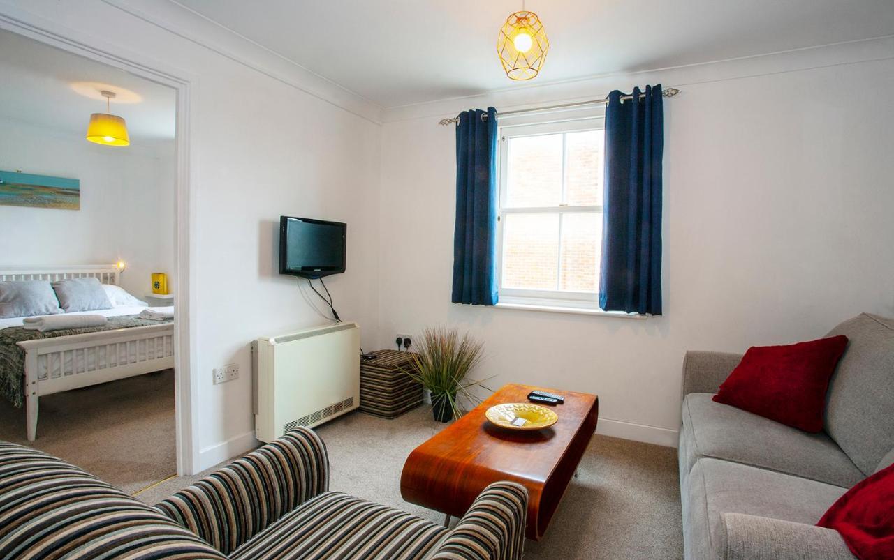The Spires - Cosy Apartment Just Outside Of City Centre Canterbury Eksteriør bilde